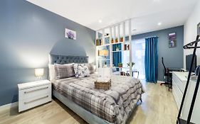 Private Double Bd With Optional Balcony, 15 Mins To London Cc